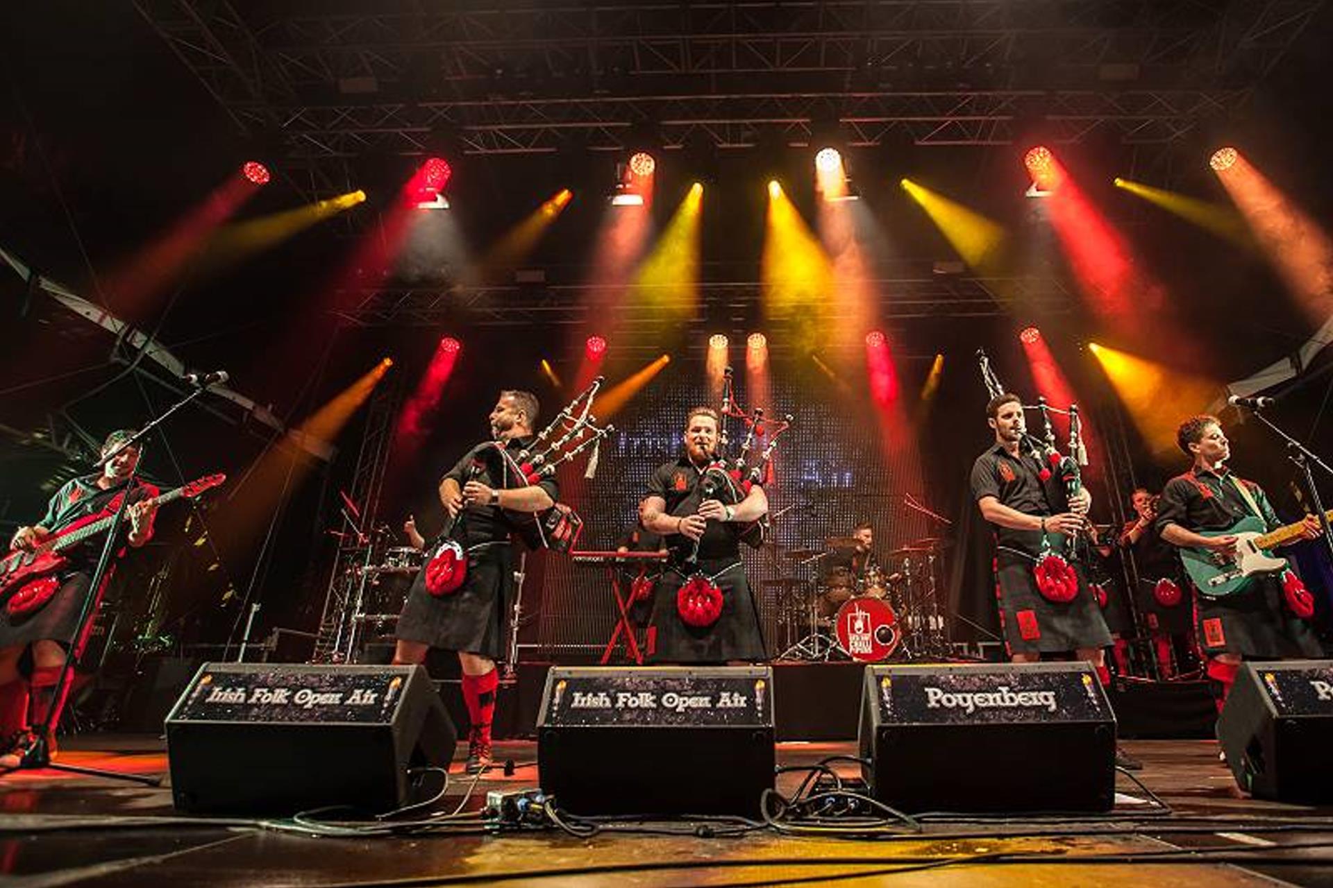 Red Hot Chilli Pipers - irish Folk Open Air - Poyenberg